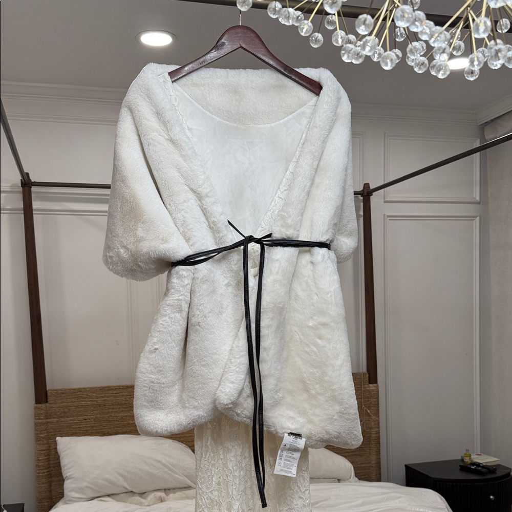 Apparis Aretha Faux Fur Wrap